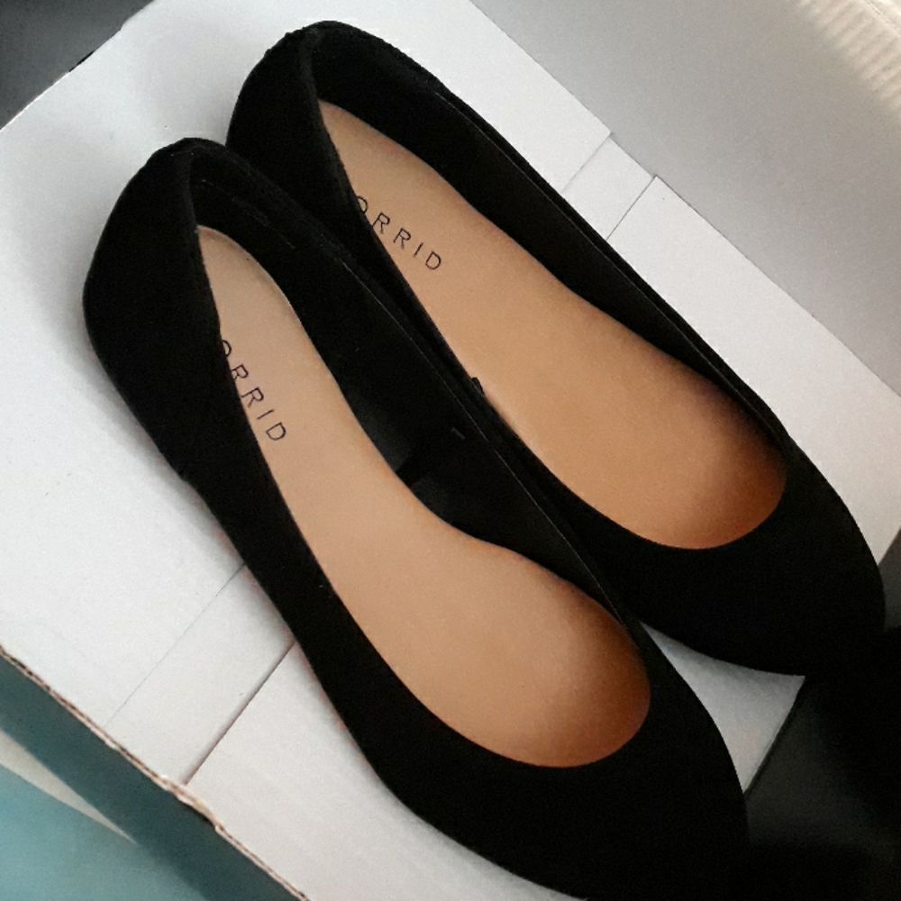 Black Faux Suede Almond Toe'd Size 8 Flat Shoes